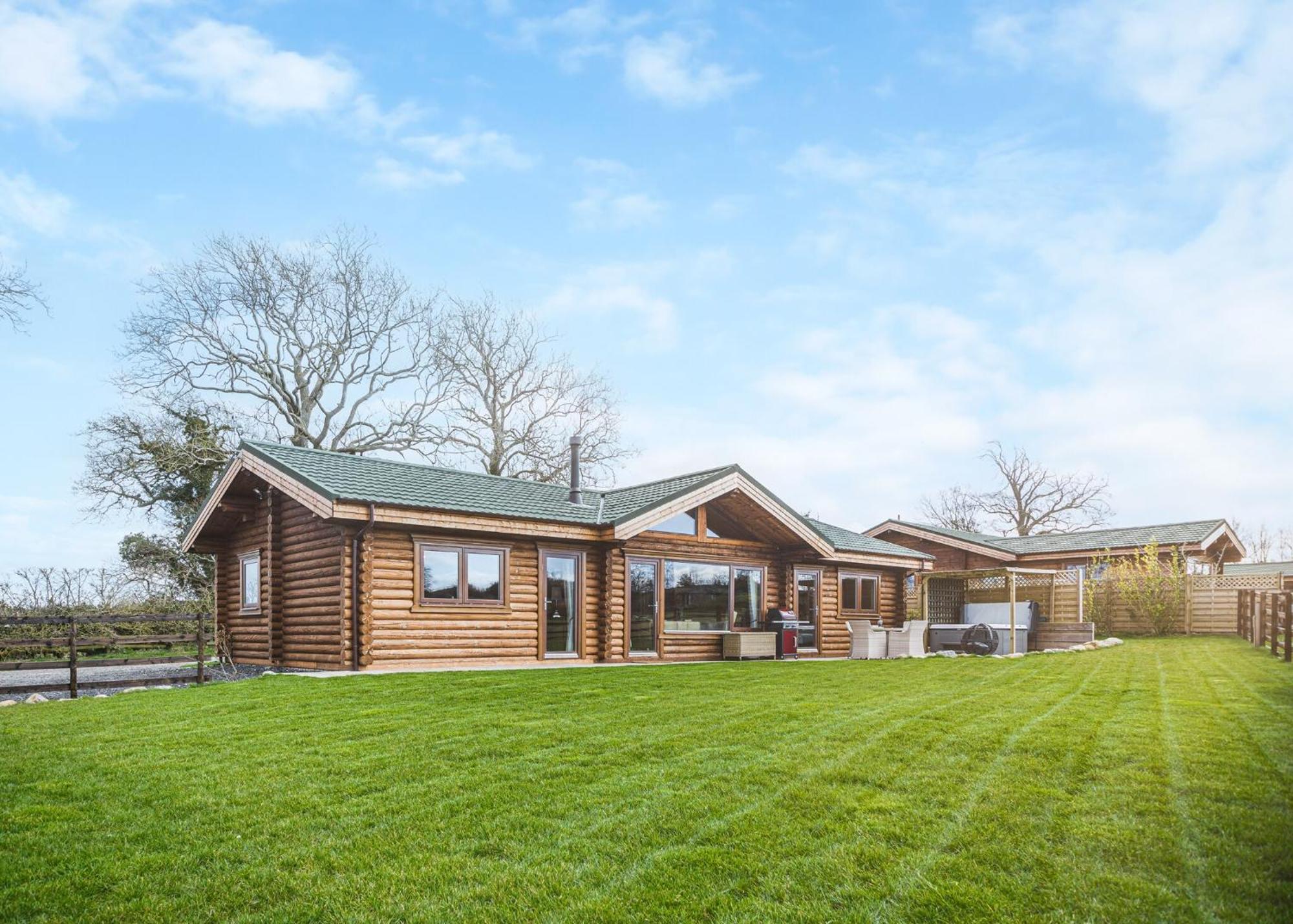 Sun Hill Lodges Constable Burton 外观 照片
